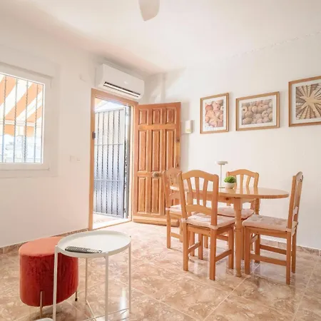 By The Sea Casa Alba Locos Торевьиа
